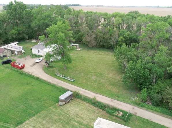 30019 471st Ave, Beresford, SD 57004