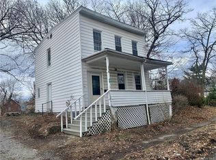 219 Carpenter Ave, Newburgh, NY 12550
