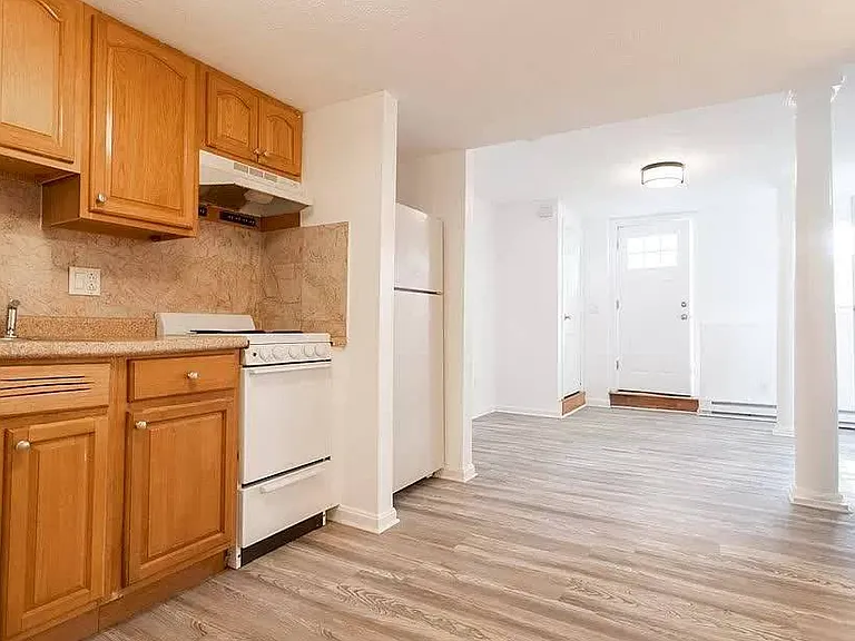 35 Fort Ave #B — Photo 4
