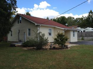 2118 Parkway Dr, Knoxville, TN 37918