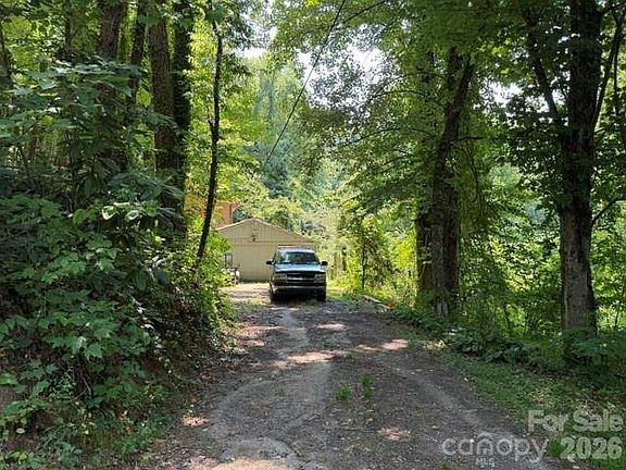 2nd image of 138 Heavenly View Dr