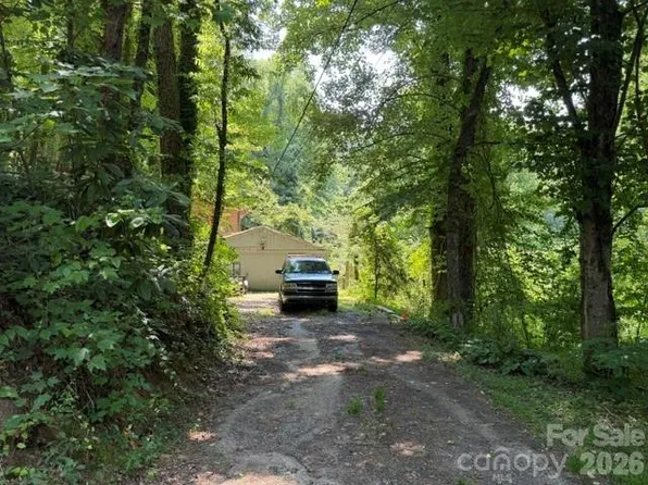 138 Heavenly View Dr, Sylva, NC 28779