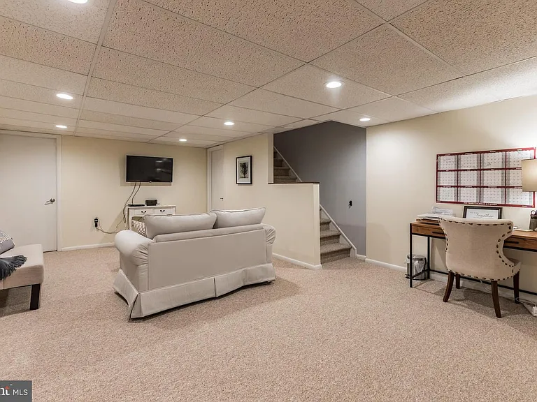 604 Cheswold Ct — Photo 20