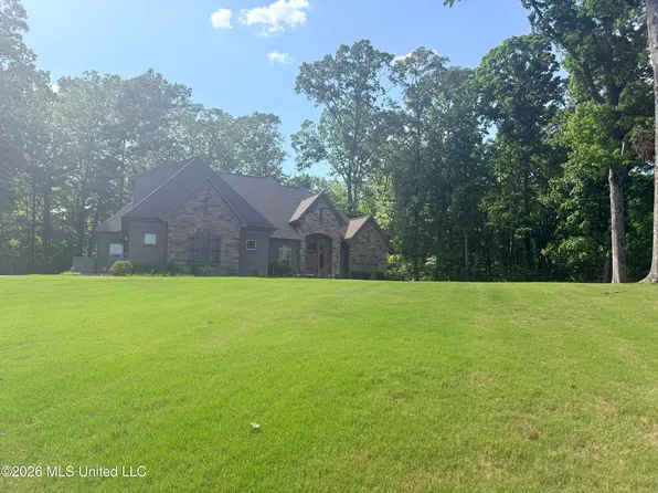568 Woodford Cv W, Hernando, MS 38632