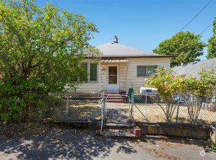 4007 22nd Ave SW, Seattle, WA 98106