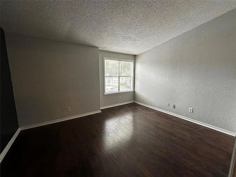 2942 Antique Oaks Cir #86 — Photo 23