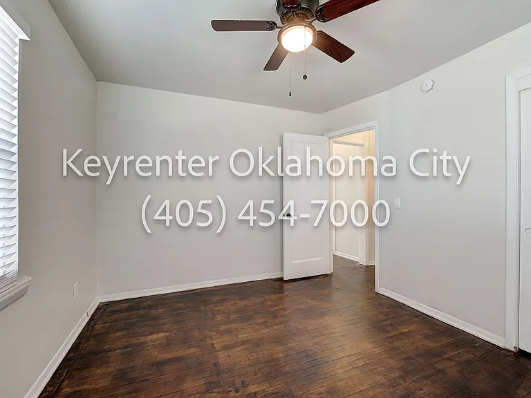4913 N Willow Ave — Photo 18