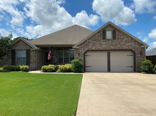 588 Caroline Claire St, Springdale, AR 72762