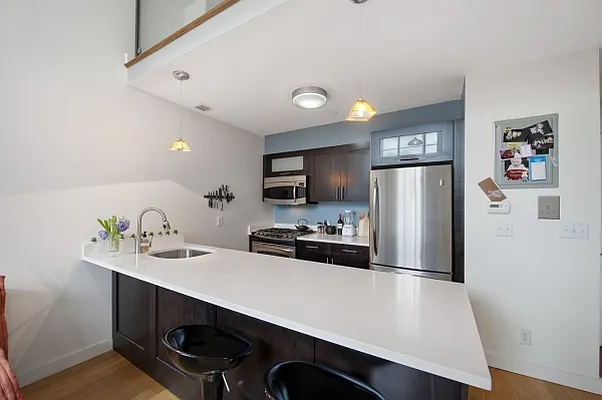 Sold by MNS | media 6