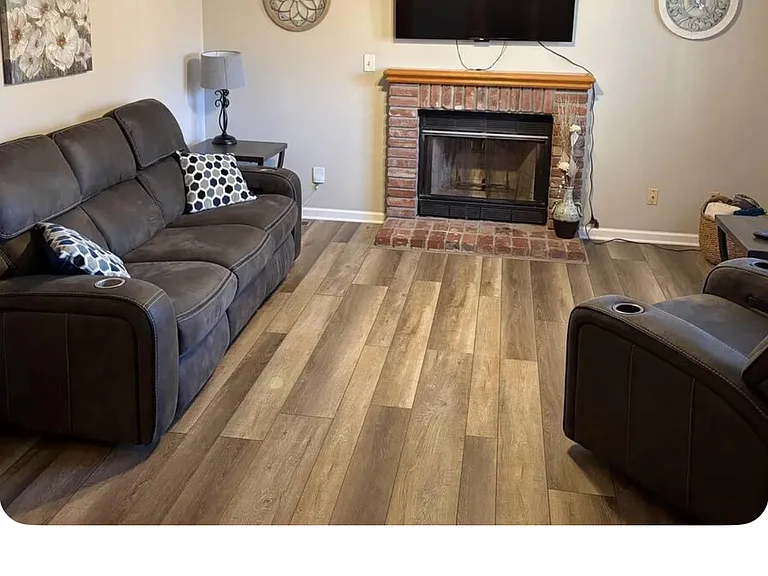 910 Alma Dr — Photo 2