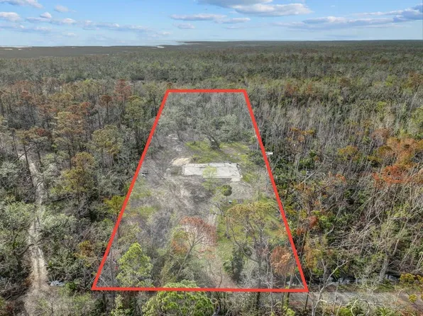 409 Sixth St, Steinhatchee, FL 32359