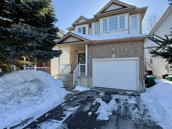 629 Violet St, Waterloo, ON N2V 2V9