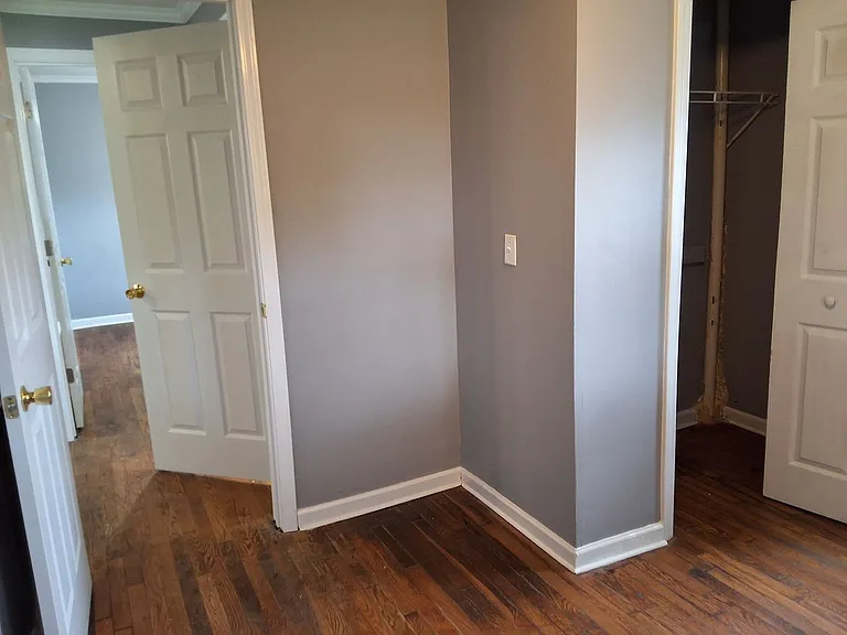 1523 Hill St — Photo 14