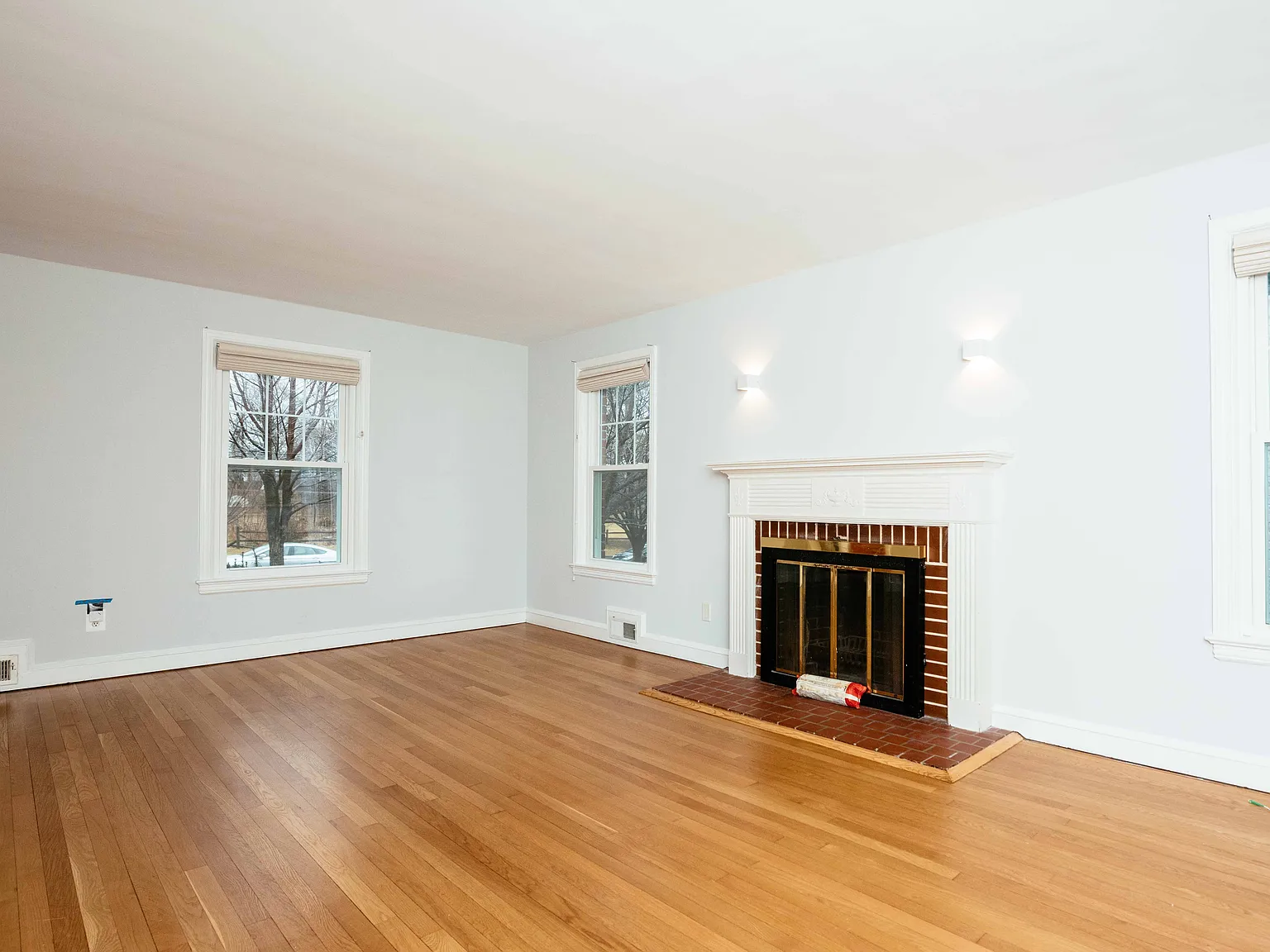 3 bed, 2375 sqft, $6,250 — Photo 4