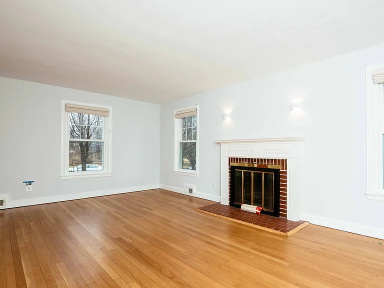 5837 Nebraska Ave NW — Photo 4