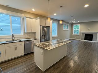 1235 E McLeod Rd, Bellingham, WA 98226