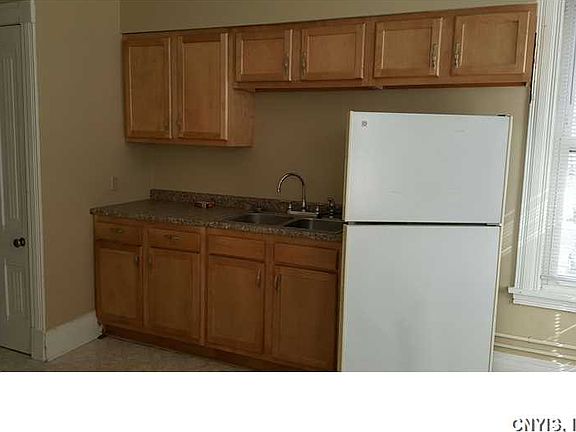 5th image of 52 South St