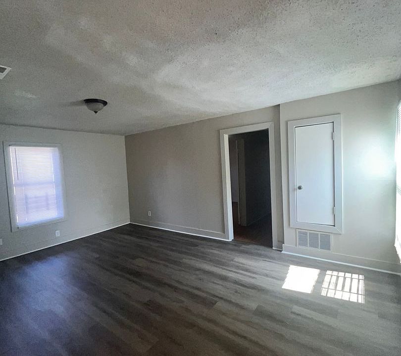 1st image of 45 W Gage Ave