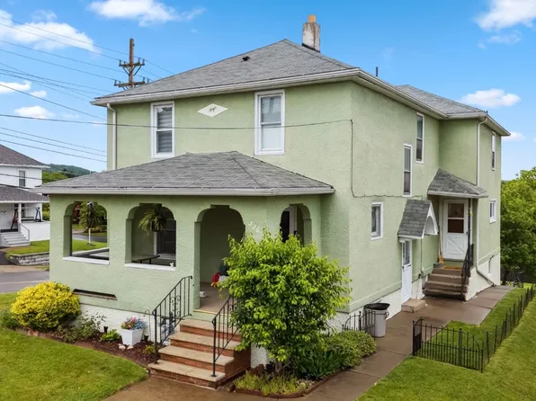 326 Bermond Ave, Endicott, NY 13760