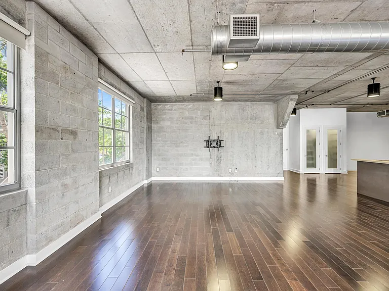 411 NW 1st Ave #202 — Photo 15