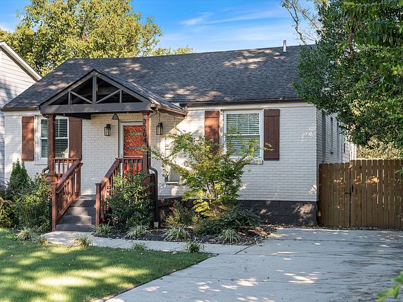 2nd image of 3204 Kinross Ave