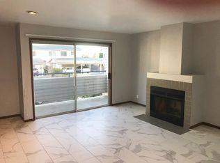 629 Daley St APT 7, Edmonds, WA 98020