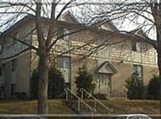 414 S Dubuque St APT 5, Iowa City, IA 52240
