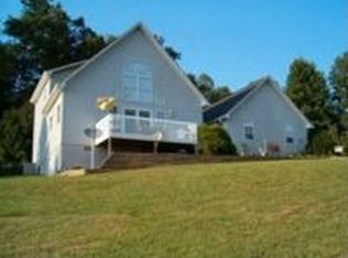 1336 Big Willow Rd, Hendersonville, NC 28739