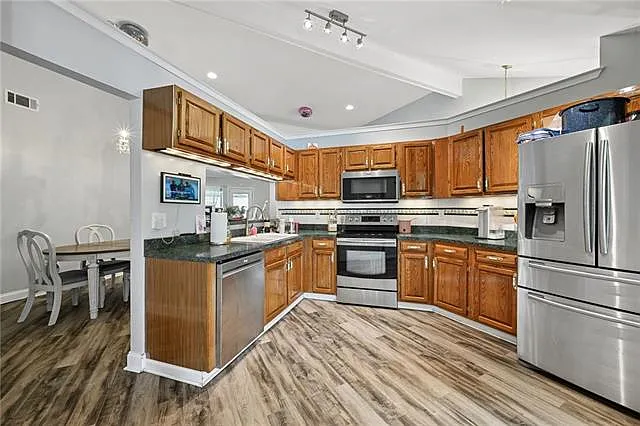 2708 Pin Oak Dr — Photo 7
