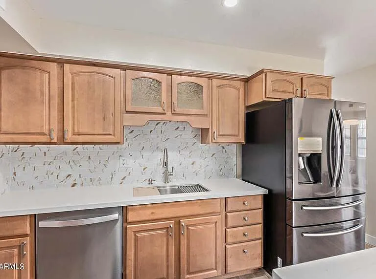 8737 E Sage Dr — Photo 3