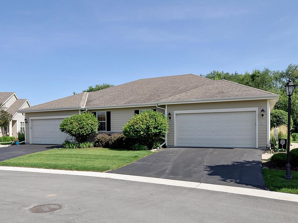 1st image of 457 Woodfield Cir