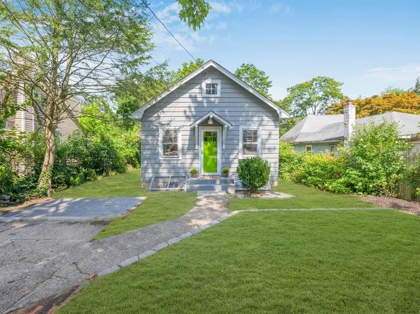 45 Smith Street, Nesconset, NY 11767