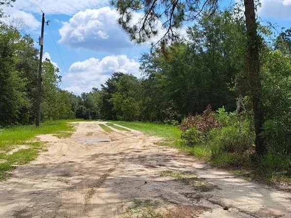 216 Highland Dr #59, Hawthorne, FL 32640