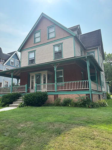 30 W Greenwood Ave #1 Photo 1