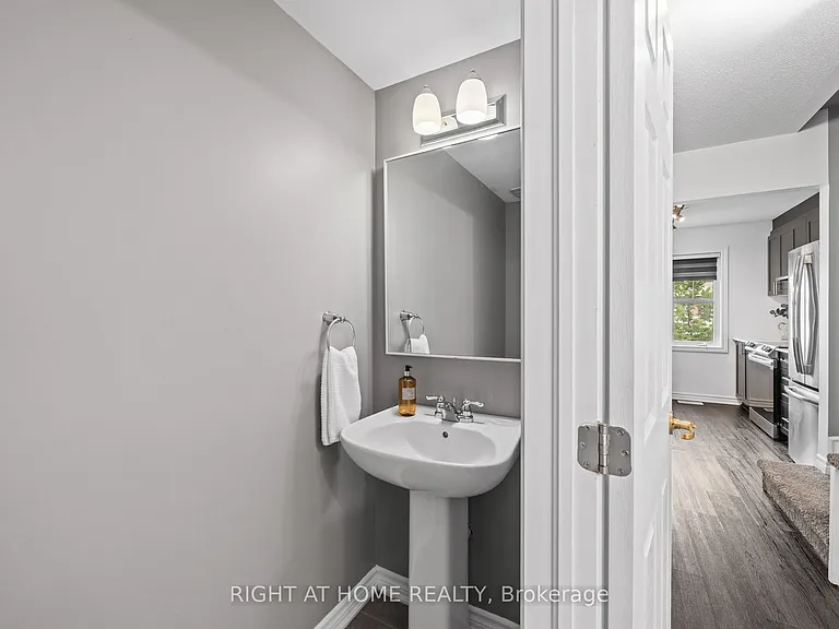 403 Gerardia Ln — Photo 8
