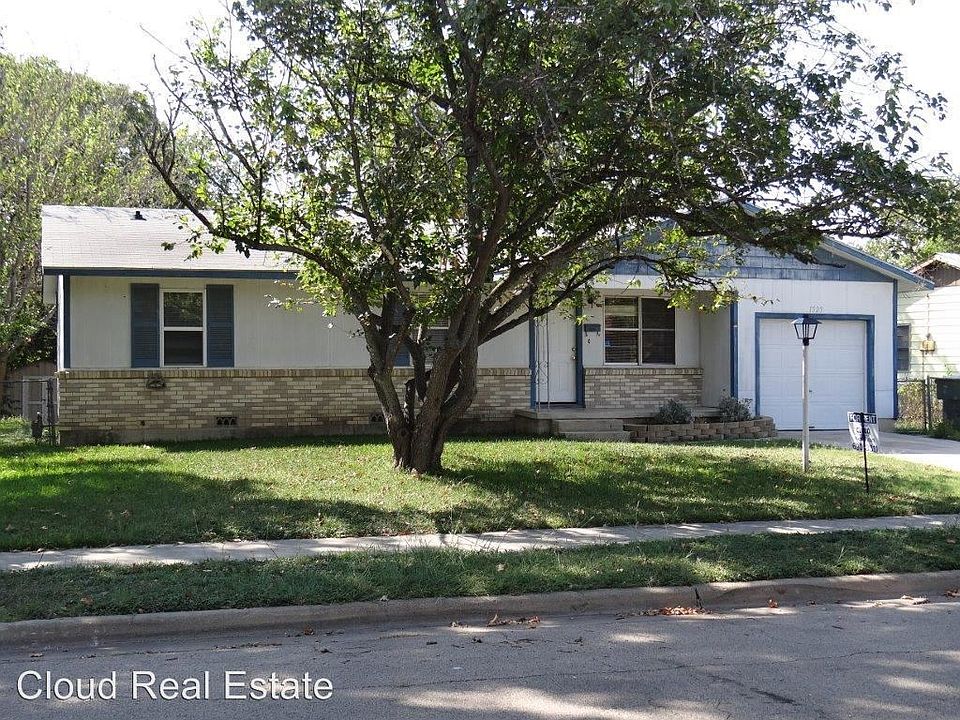 1st image of 1525 Ferndale Dr