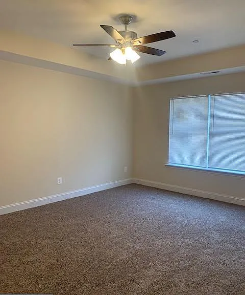 9208 Dayton Ave — Photo 13