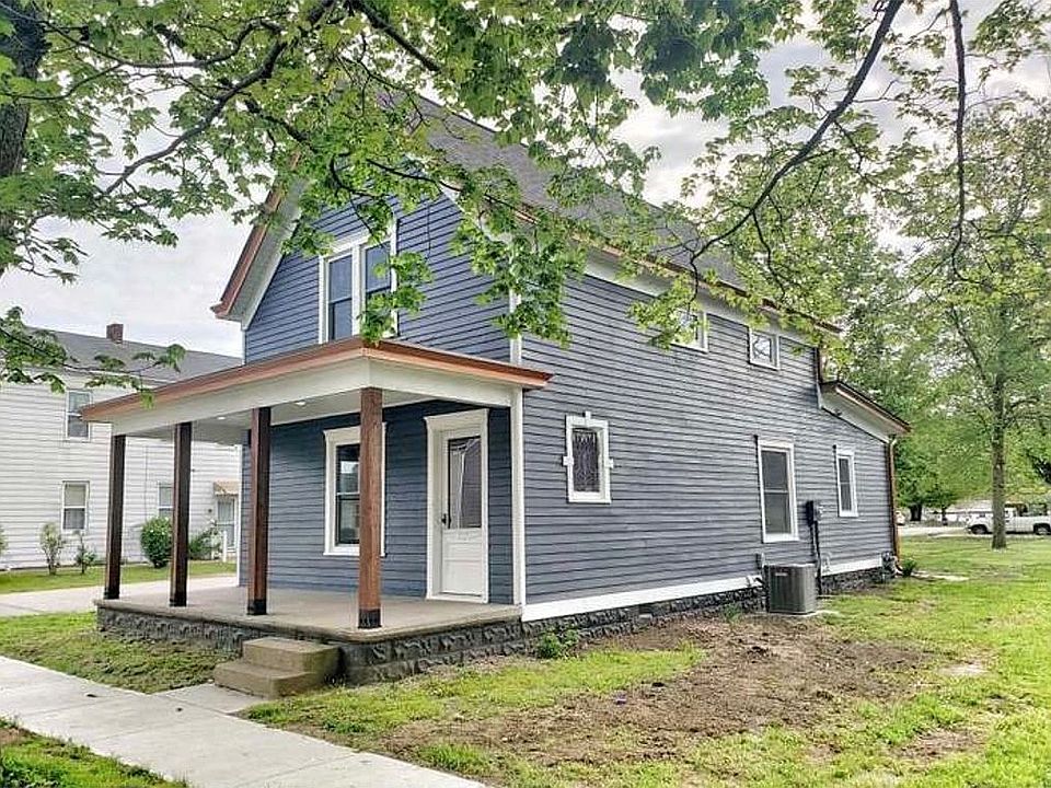 2nd image of 710 Mill St