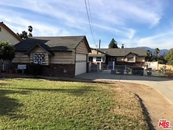 3rd image of 8527 La Madrina Dr