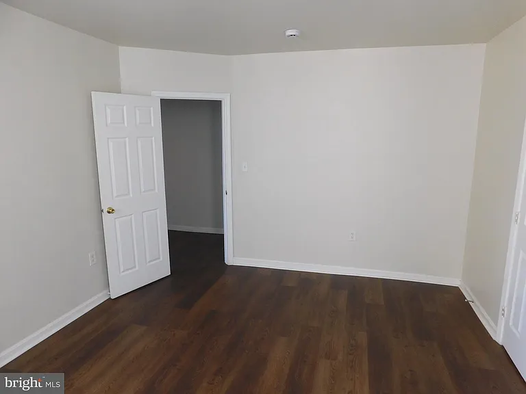 2427 Lakeview Ave #2C — Photo 10