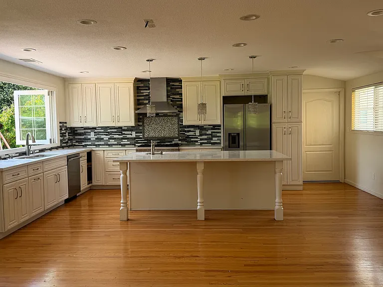 41658 Paseo Padre Pkwy — Photo 8