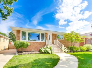 10629 Preston St, Westchester, IL 60154