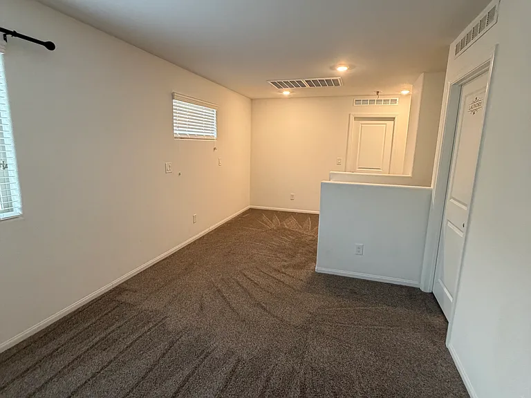 5622 Golden Orchard St — Photo 9