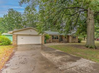 1516 Crescent Dr, Bartlesville, OK 74006