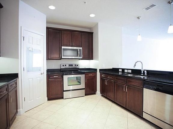 2nd image of 660 Pensacola Ln