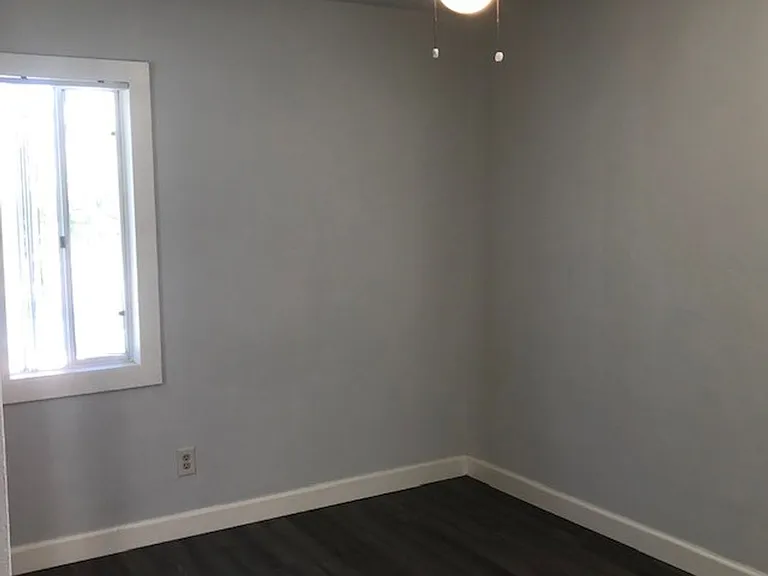 725 1/2 Ensenada Ct — Photo 4