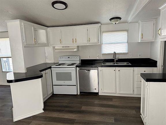 4th image of 23232 Thelma Ln #34