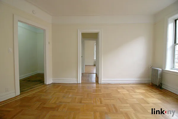 Rented by Link NY Realty | media 18