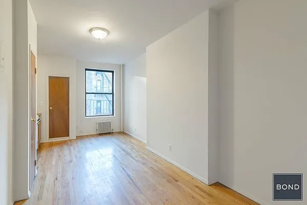 Rented by Bond New York | media 10