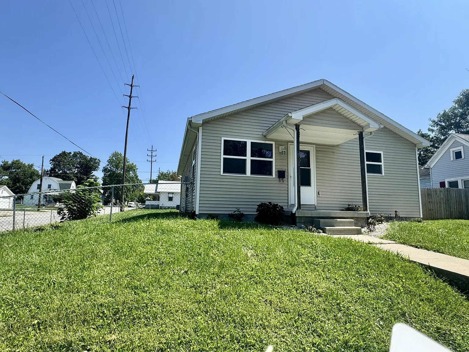 802 South Webster Street - 1 — Photo 3